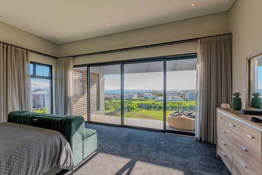 4 Bedroom Property for Sale in Myburgh Park Western Cape